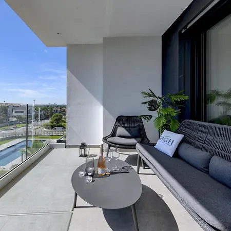 Mgh Luxury - Palms N2 Apartment *